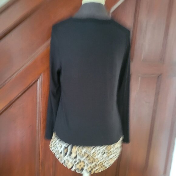 Chicos Black Long Sleeve Top With Leopard Print Layered Hem Womens Size S - Picture 4 of 4